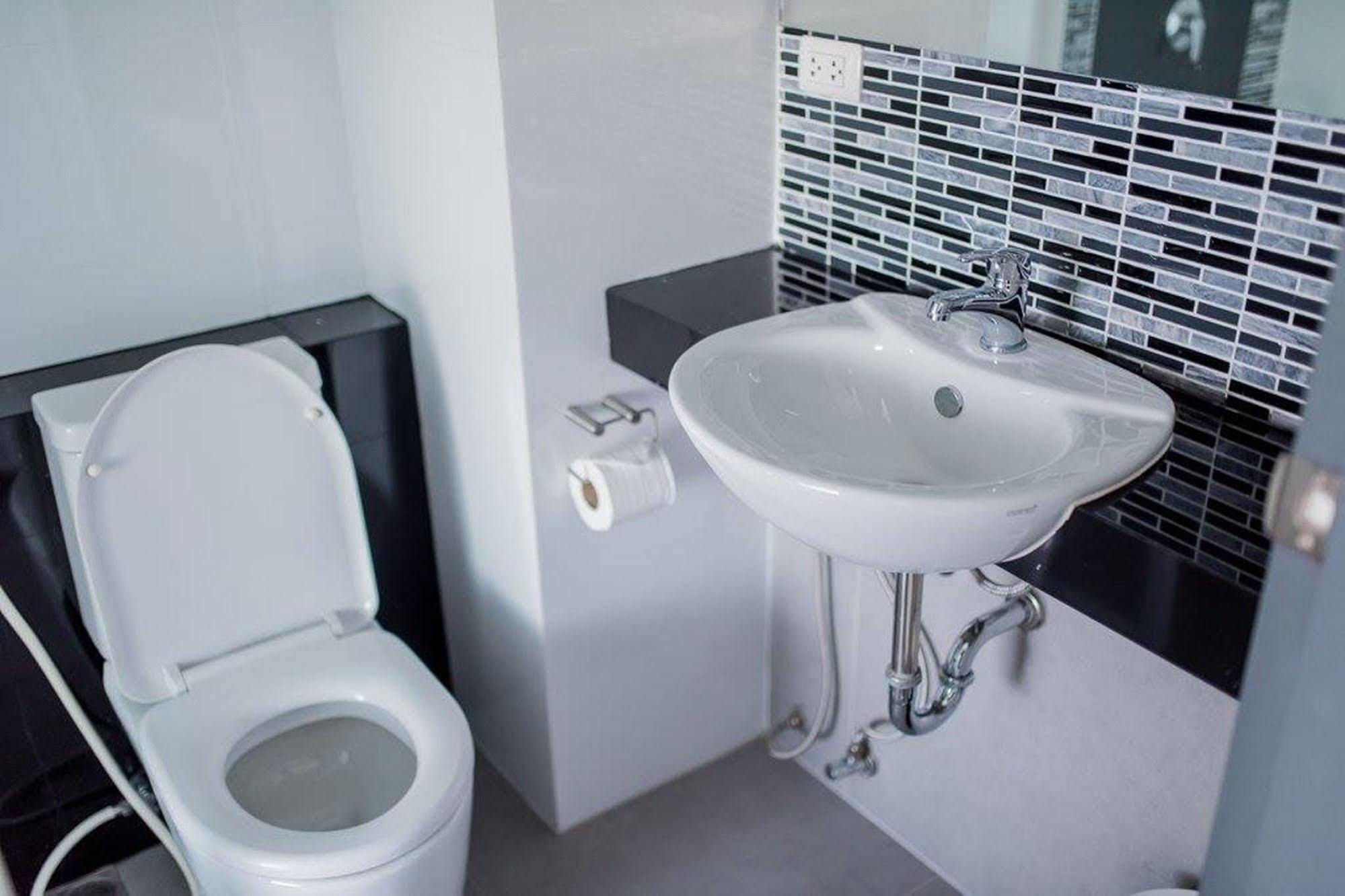 Hotel Panitar Haus Chonburi Zewnętrze zdjęcie