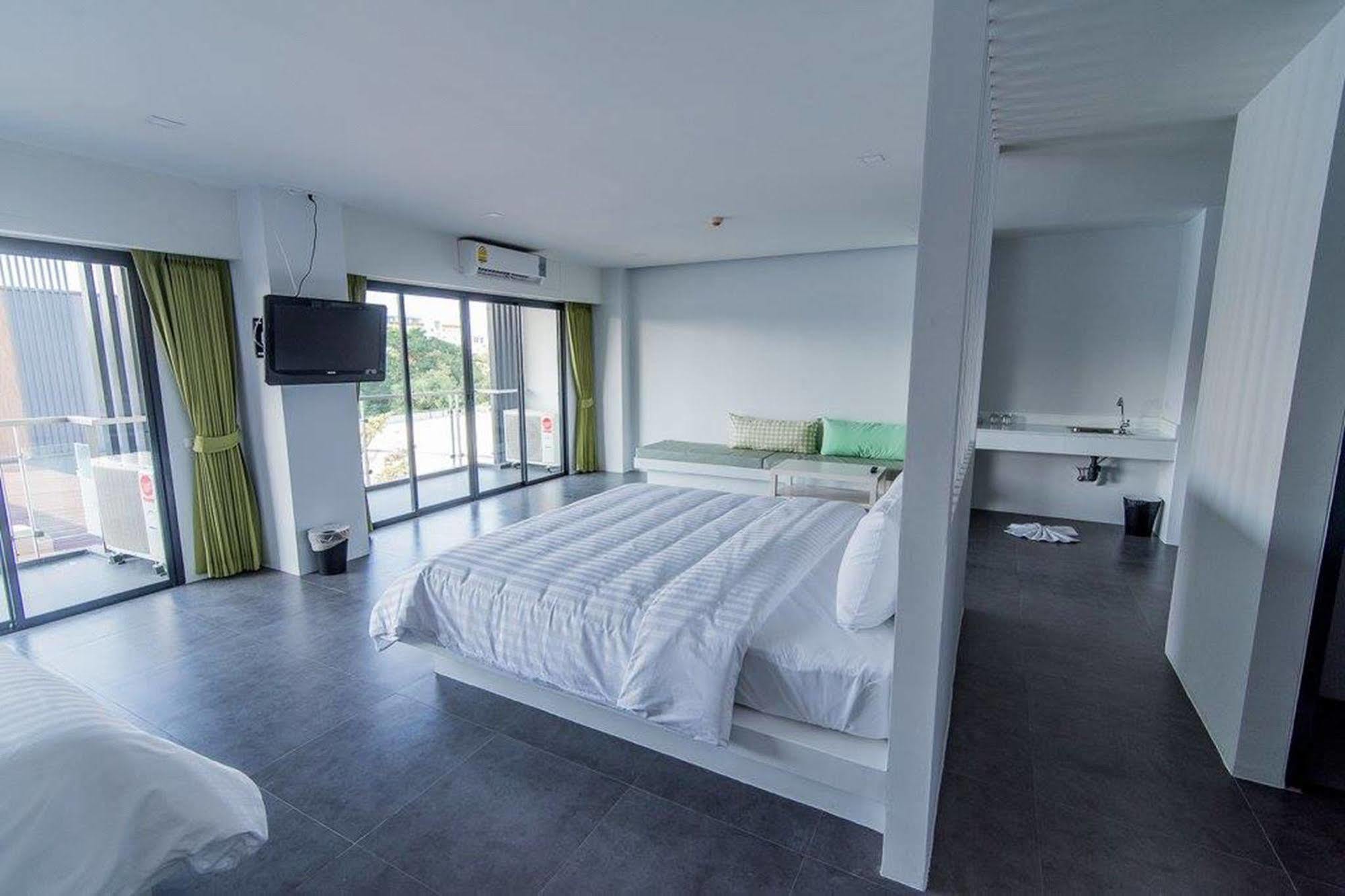 Hotel Panitar Haus Chonburi Zewnętrze zdjęcie