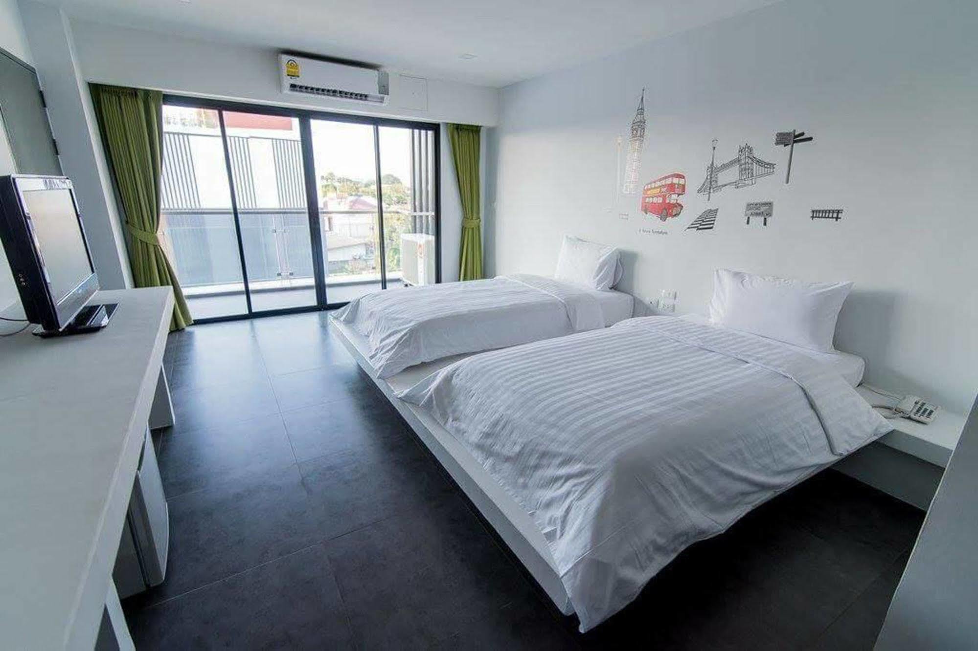 Hotel Panitar Haus Chonburi Zewnętrze zdjęcie
